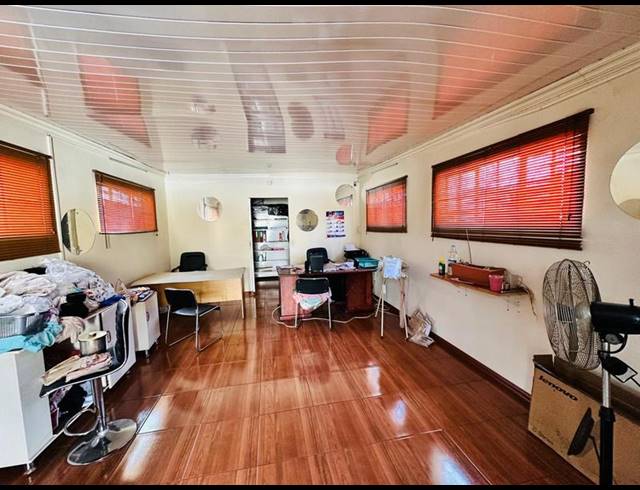 3 BEDROOM HOUSE FOR SALE IN BOKSBURG NORTH